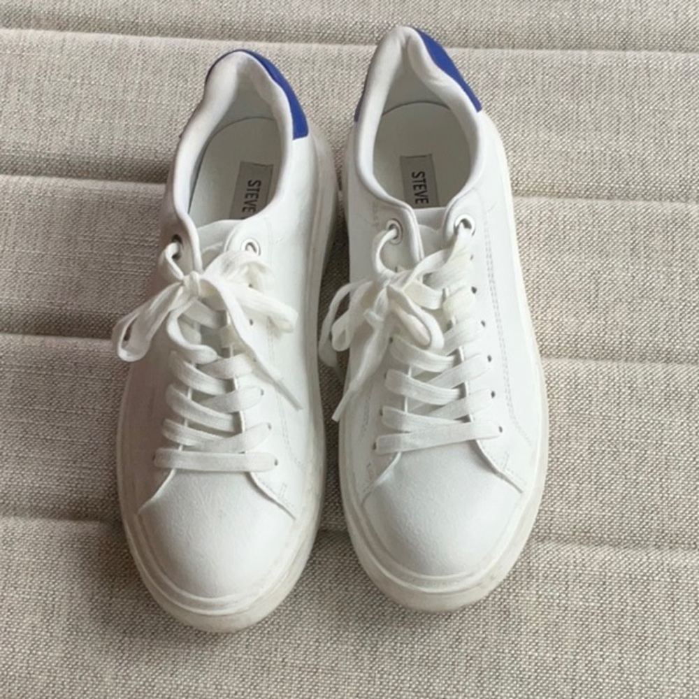 Steve Madden white sneakers